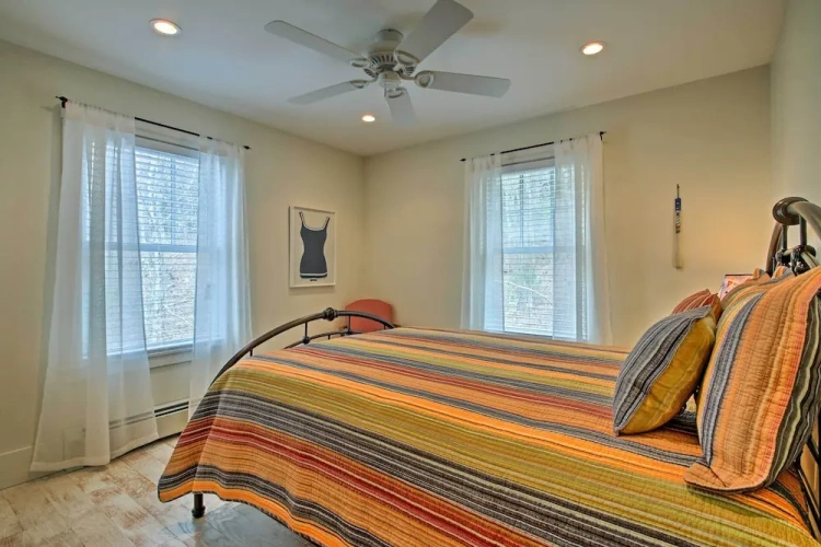 4 Bedrooms Cottage