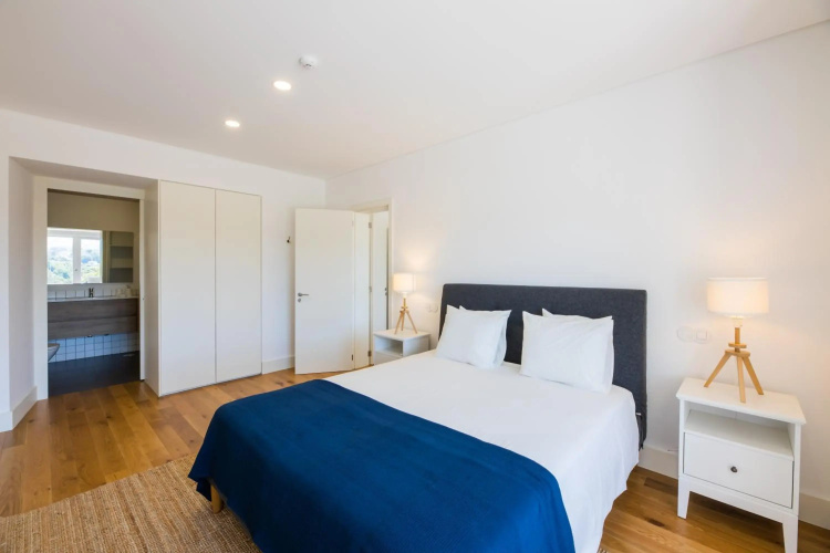 Linden Tree House A and B