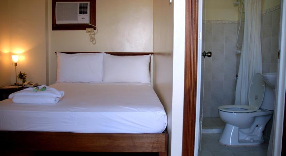 Isabelle Royale Hotel & Suites