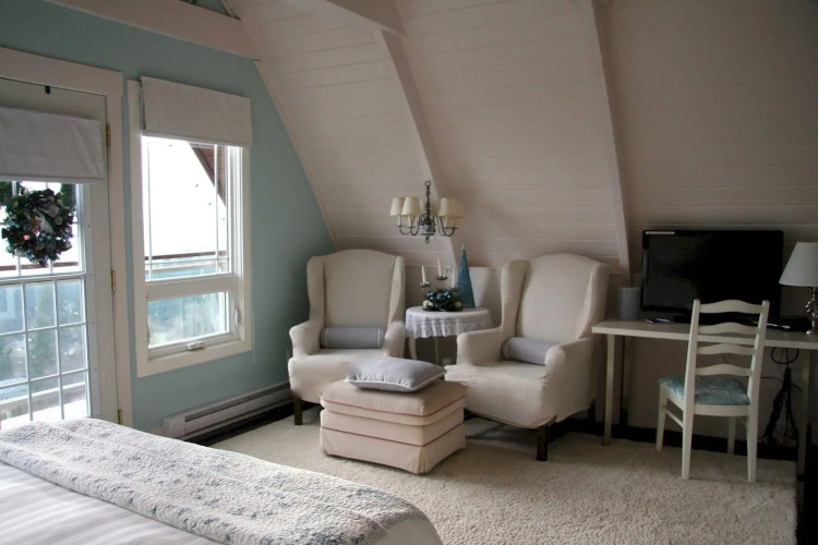 Chez Nicole Bed & Breakfast