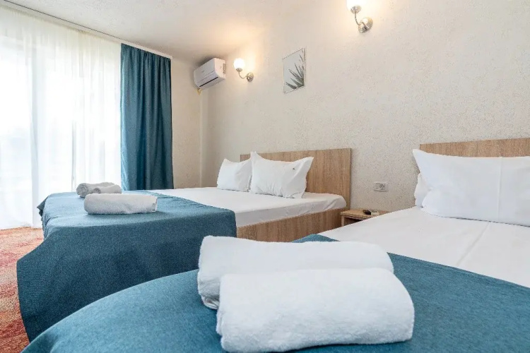 Mera Holiday Resort
