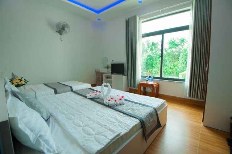 Standard Triple room