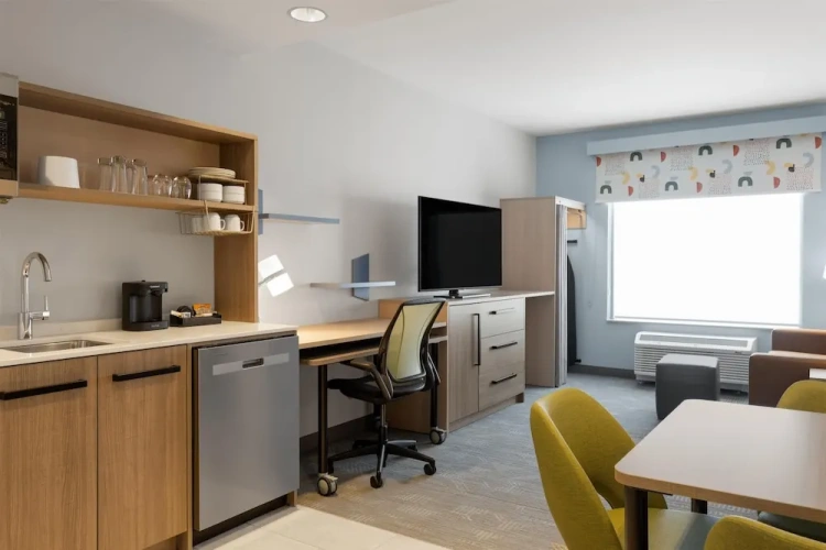1 Bedroom Suite