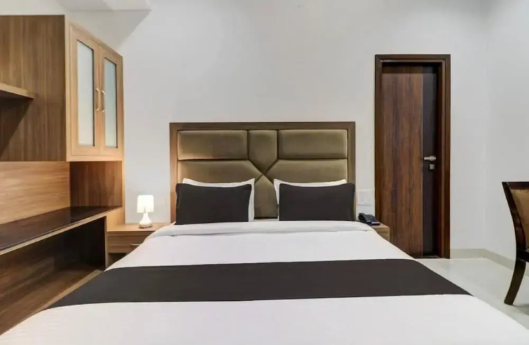 Hotel Paramount Jaipur