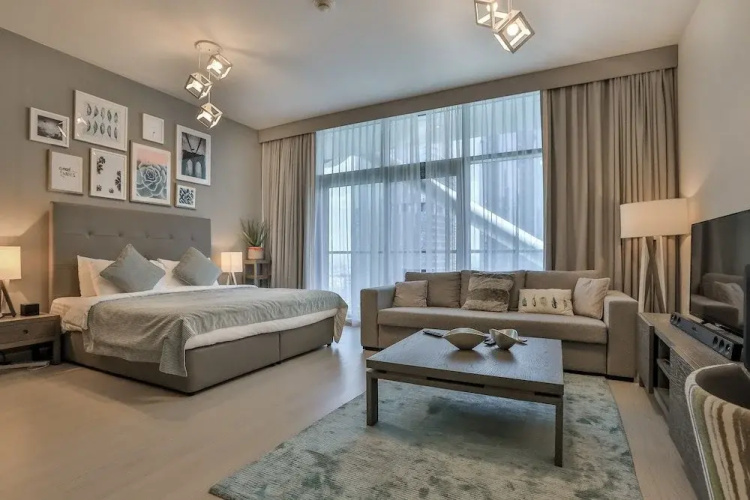 Driven Holiday Homes - Indigo Tower