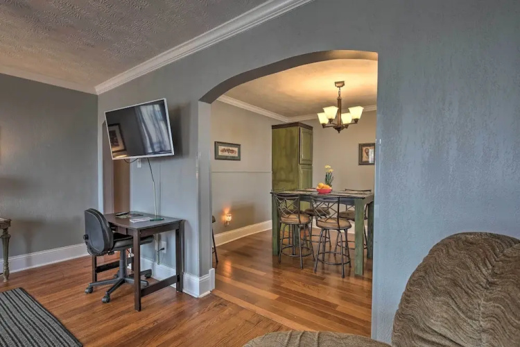 2 Mi to Ark Encounter: Updated Williamstown Apt!