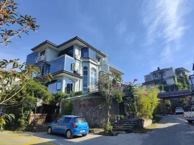 Yunshu Shuijing Hostel