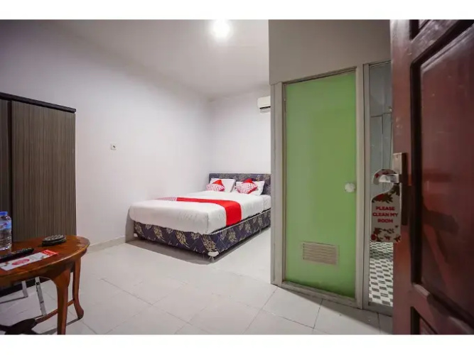 Bs Residence by OYO Rooms