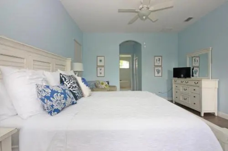 Waterfront Villa ID5218