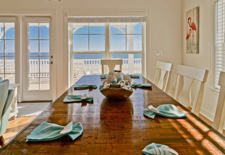 4 Bedrooms Cottage