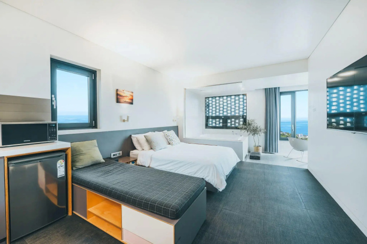 Jeju Bricks Hotel