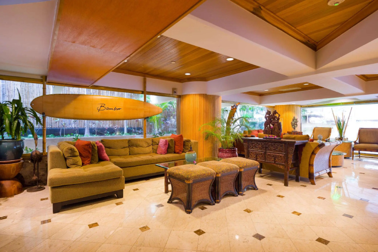 Castle Bamboo Waikīkī Hotel