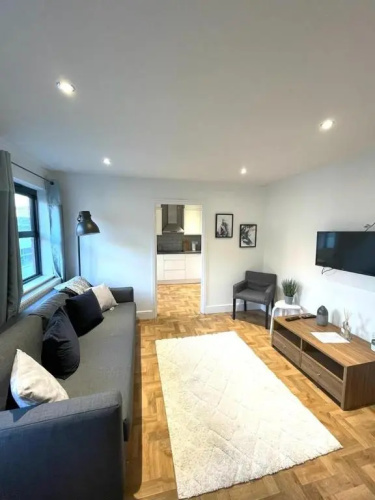 Prosper House Apartment 5
