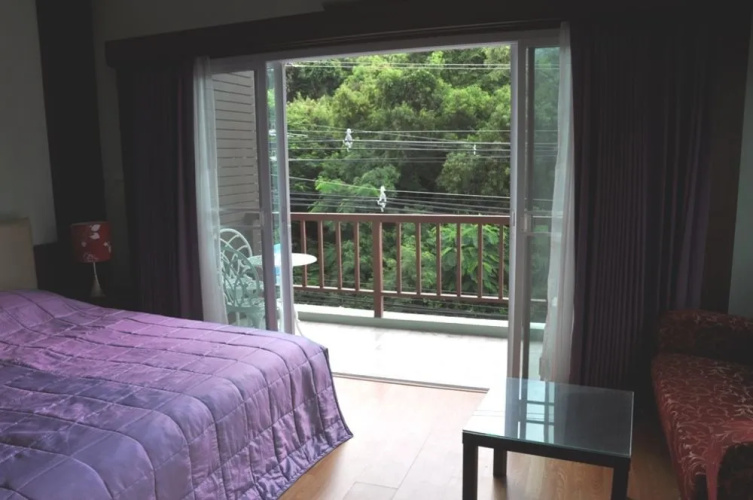 Hill Top Service Suites