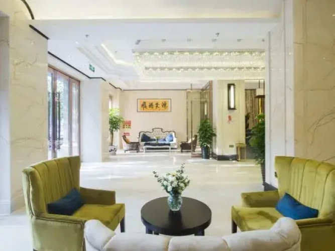 Linhu Hotel