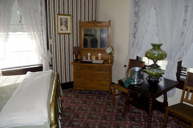 Historic National Hotel