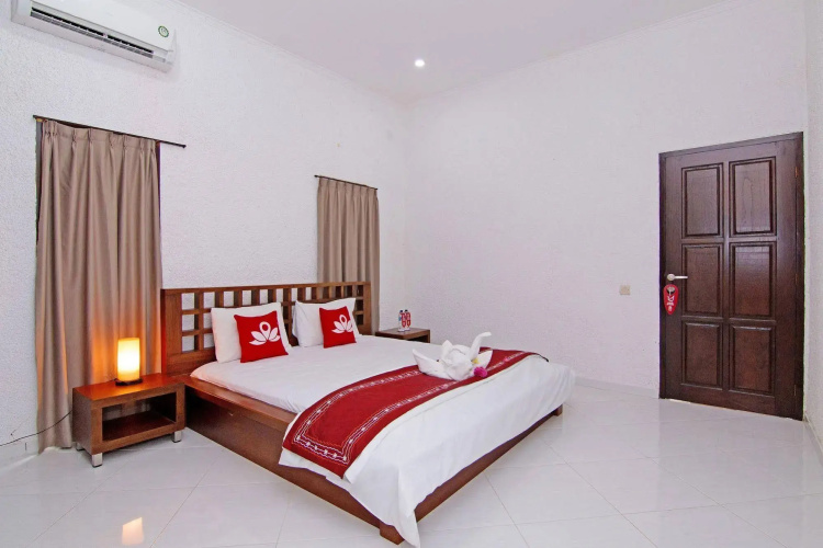 ZEN Premium Lovina Damai Hill Side