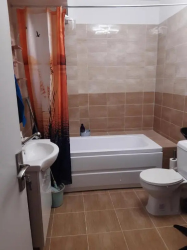 2 Rooms Apartment Otopeni free parking