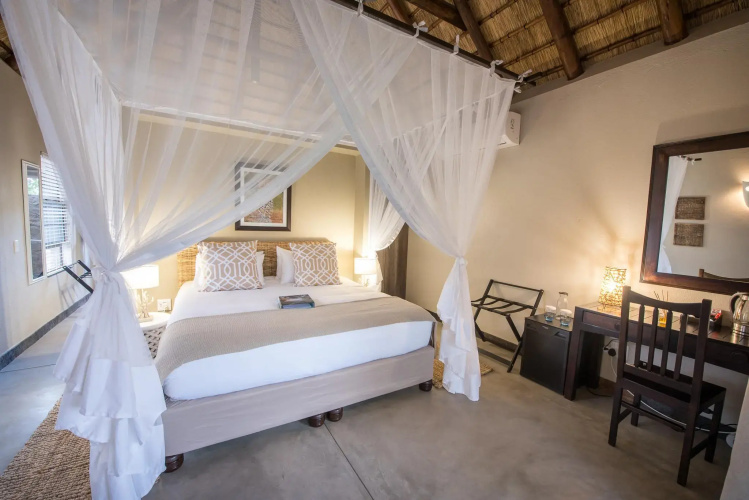 Bushbaby River Lodge