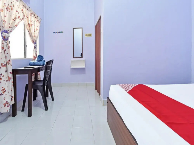 OYO 90660 Rayyans Roomstay