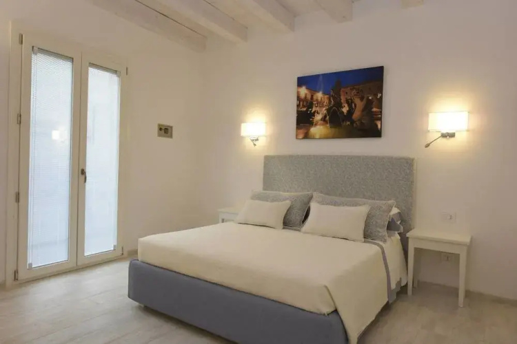 Ortygia Inn