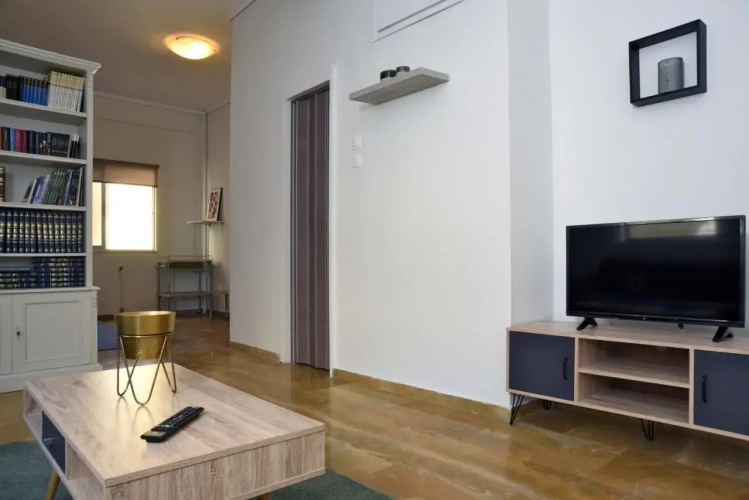 Delmare Aristotelous 7