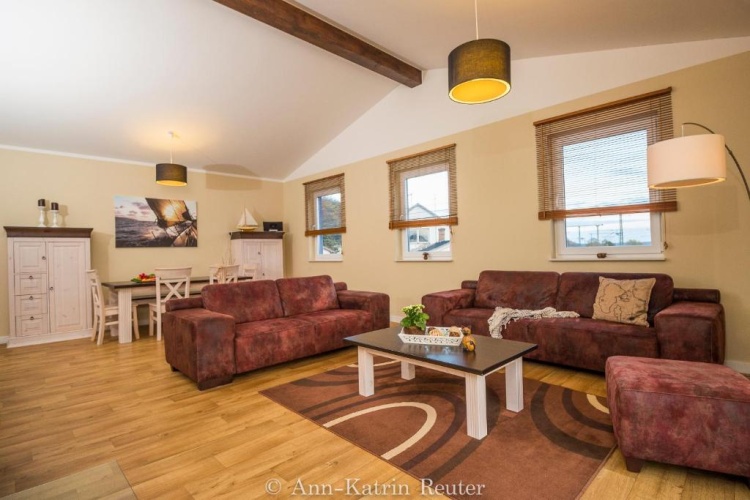 Apartment with balcony