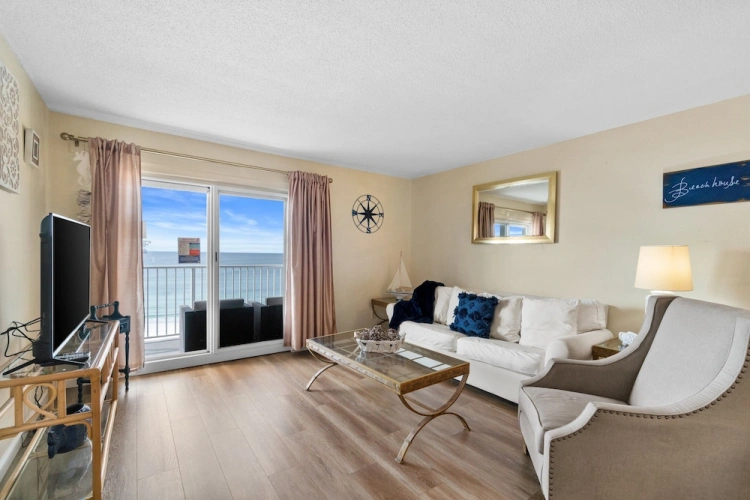 2 Bedrooms Standard room beachfront