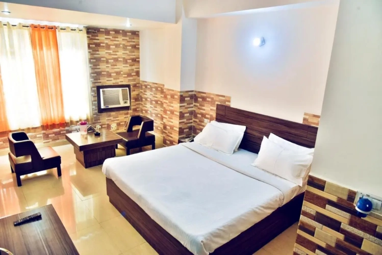 Premier room
