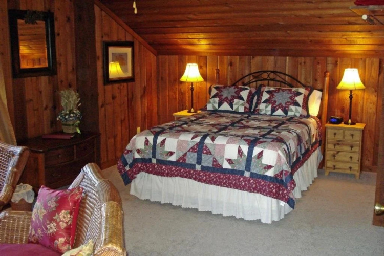 Cedar House Inn & Yurts