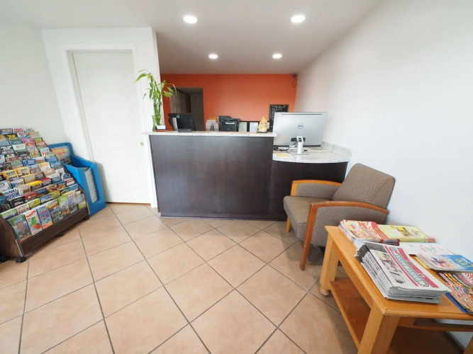 Seashire Inn & Suites