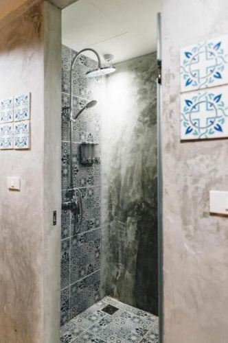 OYO Mystery Hostel