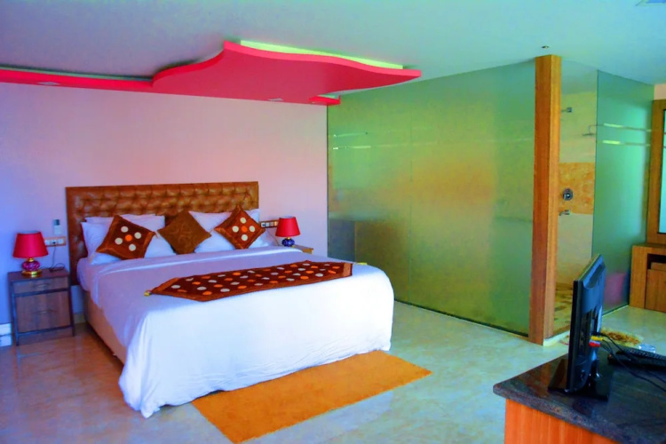 Boomerang Beach Resort
