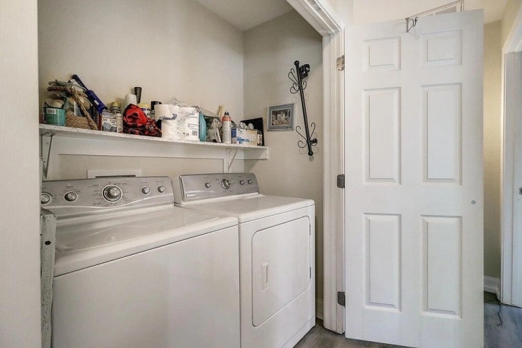 2 Bedrooms Cottage