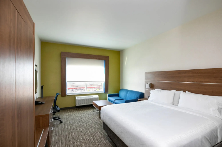Holiday Inn Express Lethbridge Southeast by IHG