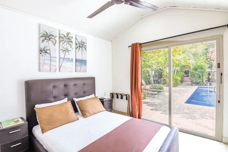 Standard Double room with pool view