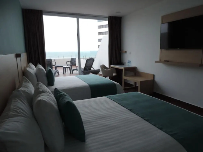 Hotel Plaza Sol