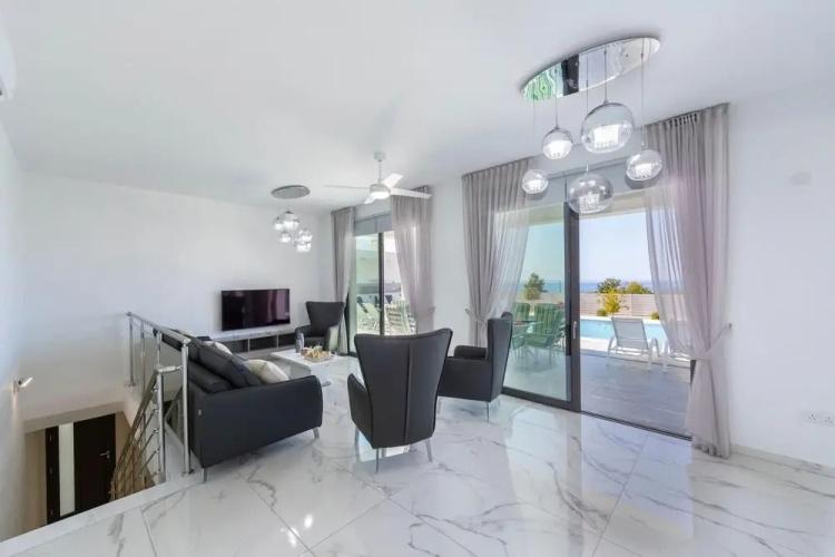 Villa Pleiades