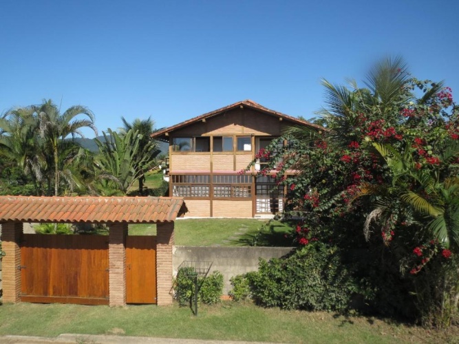4 Bedrooms Cottage