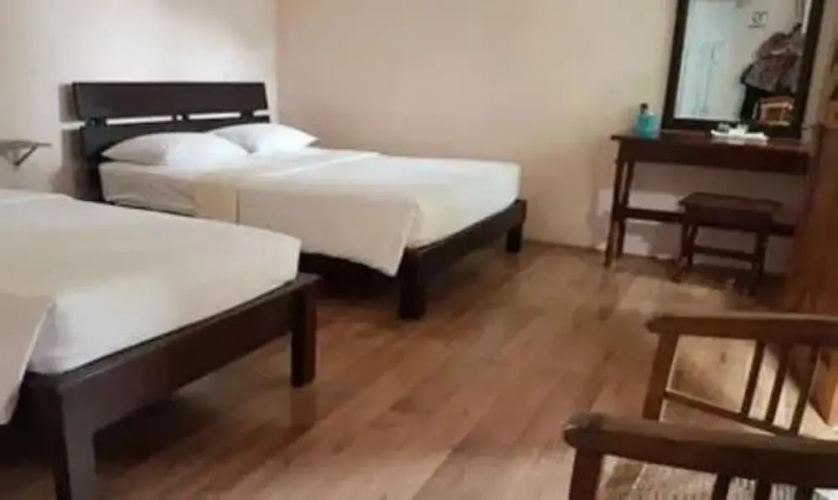 Halona Guest House