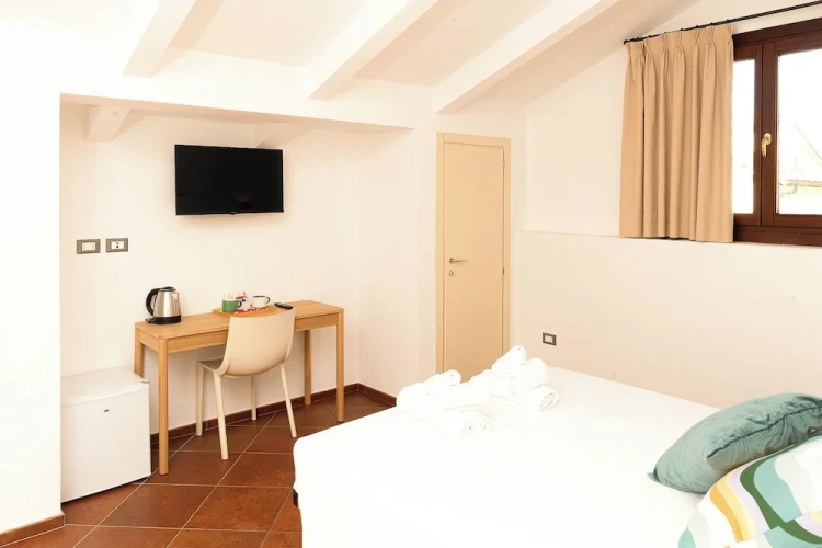 Classic Triple room