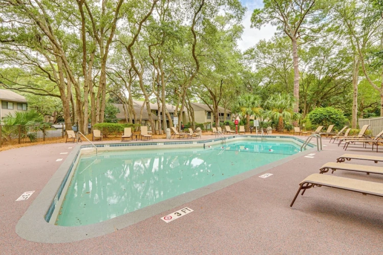1 Bedroom Apartment with balcony