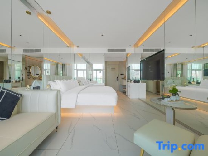 Premier room