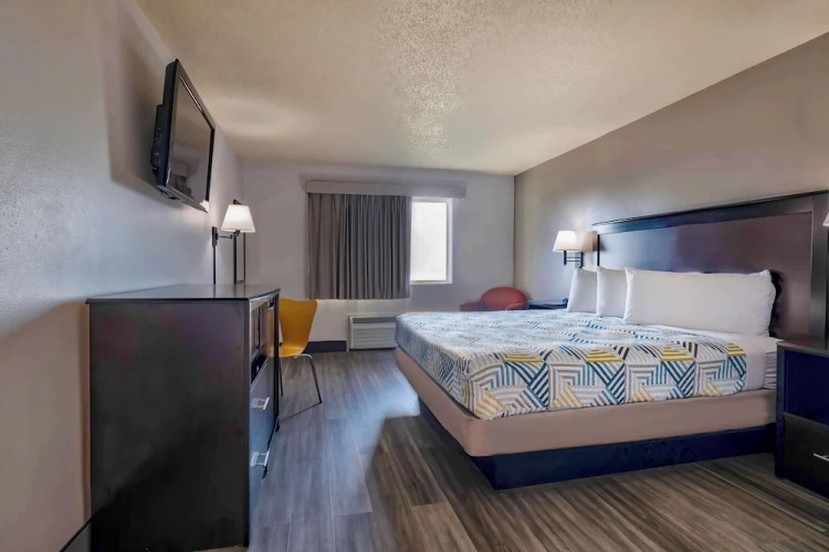 Deluxe Double Suite
