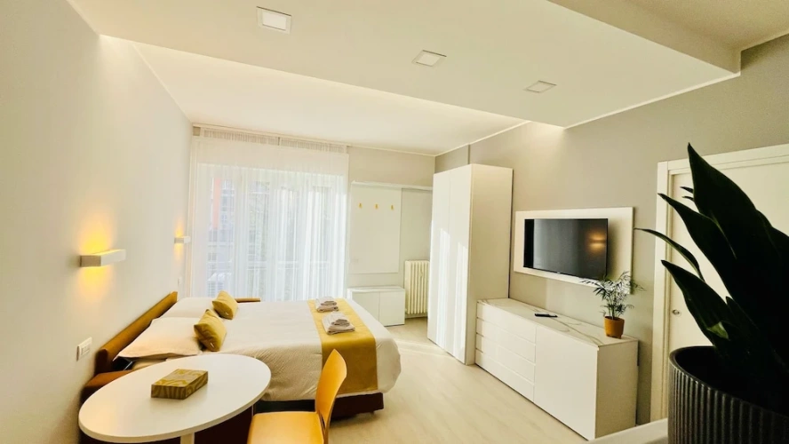 2 Bedrooms Suite with balcony and with garden view