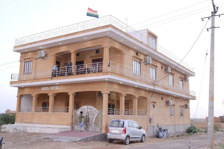 Sartaj Hotel
