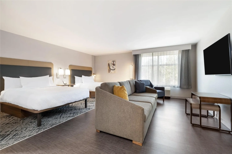 Quadruple Suite