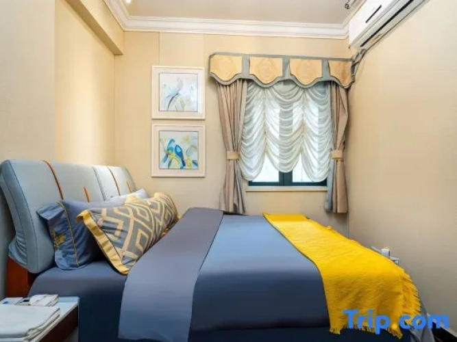 2 Bedrooms Suite with city view