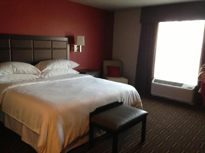 Astoria Hotel & Suites