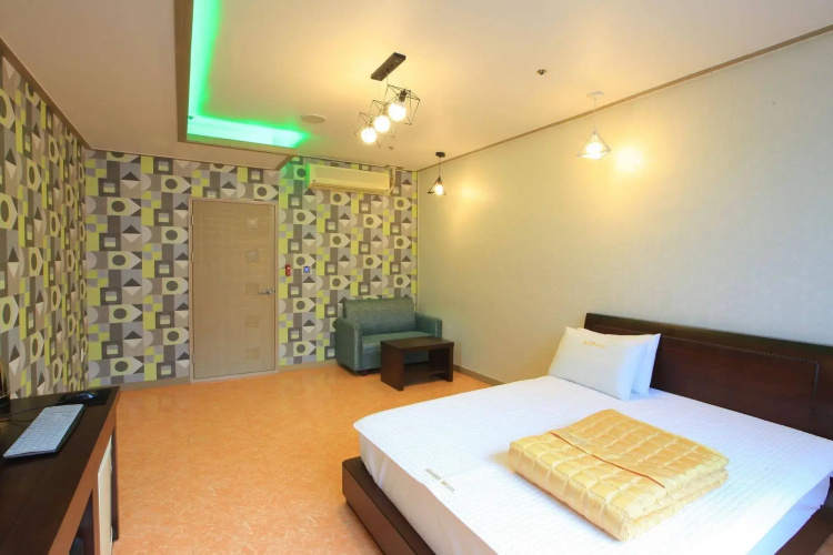 Marina Motel Busan Station